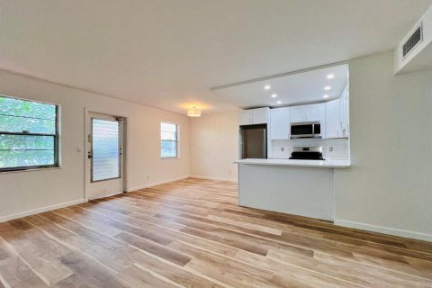 Copropriété à vendre à West Palm Beach, Floride: 2 chambres, 60.48 m2 № 2272626 - photo 2