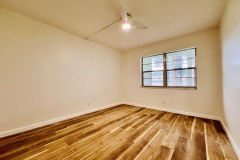Copropriété à vendre à West Palm Beach, Floride: 2 chambres, 60.48 m2 № 2272626 - photo 8