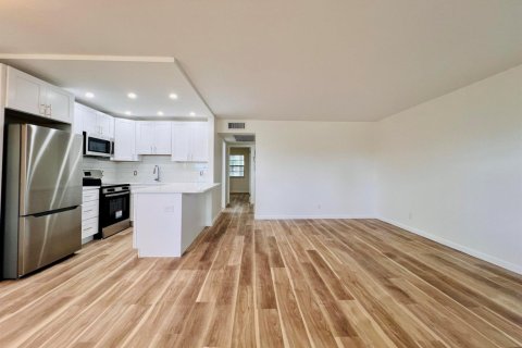 Condo à West Palm Beach, Floride, 2 chambres № 2272626