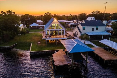 Casa en venta en Salt Springs, Florida, 2 dormitorios, 109.9 m2 № 1913262 - foto 1