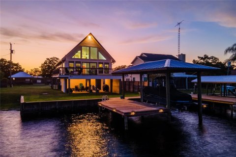 Casa en venta en Salt Springs, Florida, 2 dormitorios, 109.9 m2 № 1913262 - foto 2