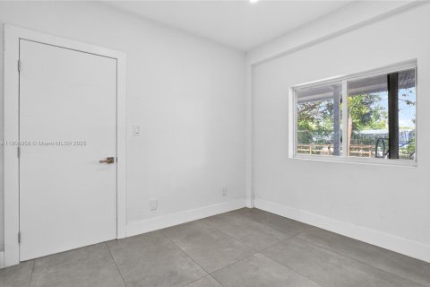 Купить виллу или дом в Майами, Флорида 4 спальни, 166.02м2, № 1956566 - фото 21