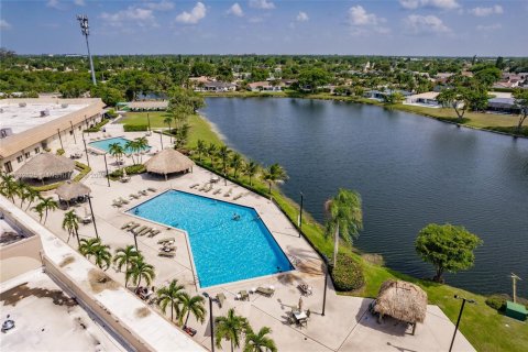 Adosado en venta en Weston, Florida, 2 dormitorios, 103.12 m2 № 1811939 - foto 14