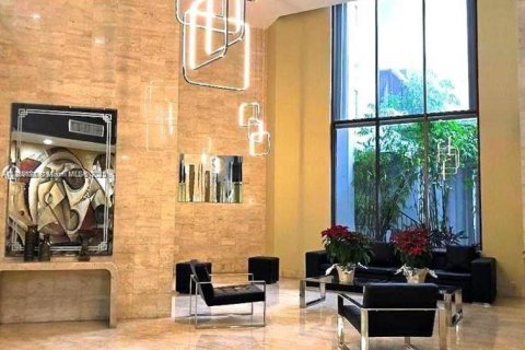 Condominio en venta en Aventura, Florida, 1 dormitorio, 71.16 m2 № 2077180 - foto 14