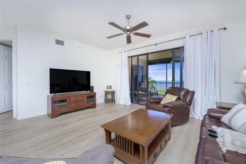 Condominio en alquiler en Punta Gorda, Florida, 3 dormitorios, 217.21 m2 № 2098495 - foto 3