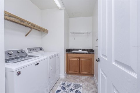 Condominio en alquiler en Punta Gorda, Florida, 3 dormitorios, 217.21 m2 № 2098495 - foto 29