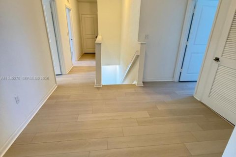 Снять в аренду виллу или дом в Хомстед, Флорида 4 спальни, 234.67м2, № 2005127 - фото 10