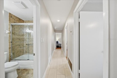 Casa en venta en Sarasota, Florida, 4 dormitorios, 142.14 m2 № 2213854 - foto 25