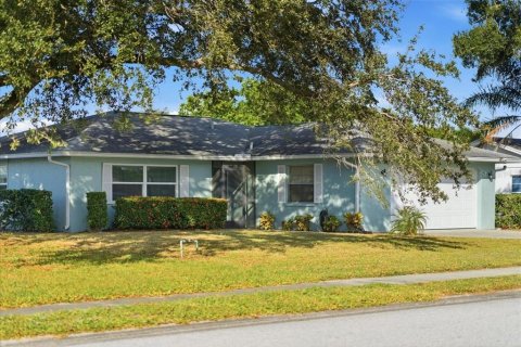 Casa en venta en Sarasota, Florida, 4 dormitorios, 142.14 m2 № 2213854 - foto 3