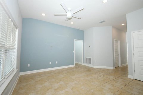 Villa ou maison à vendre à Davenport, Floride: 3 chambres, 141.3 m2 № 1774634 - photo 4