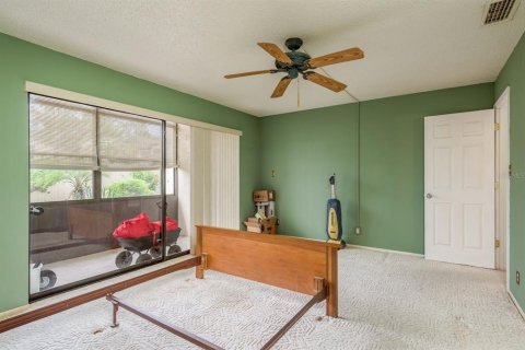 Condo in Largo, Florida, 2 bedrooms  № 1916337 - photo 21