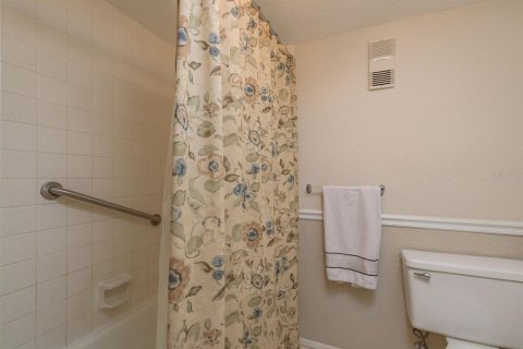 Condo in Largo, Florida, 2 bedrooms  № 1916337 - photo 29