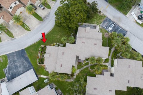 Condo in Largo, Florida, 2 bedrooms  № 1916337 - photo 2