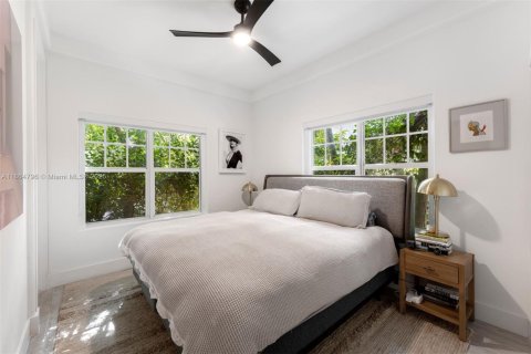 Condominio en venta en Miami Beach, Florida, 2 dormitorios, 69.68 m2 № 1978898 - foto 7