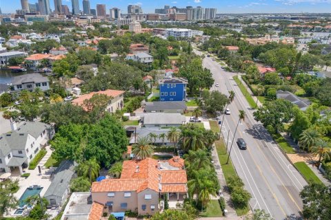 House in Tampa, Florida 3 bedrooms, 134.99 sq.m. № 1825047 - photo 15