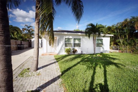 Casa en venta en West Palm Beach, Florida, 3 dormitorios № 1958686 - foto 25