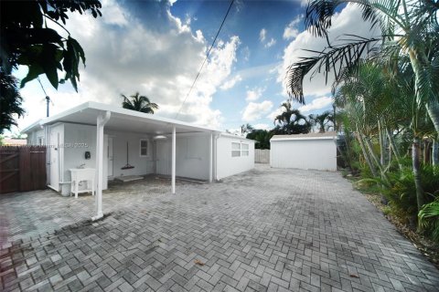 Casa en venta en West Palm Beach, Florida, 3 dormitorios № 1958686 - foto 16