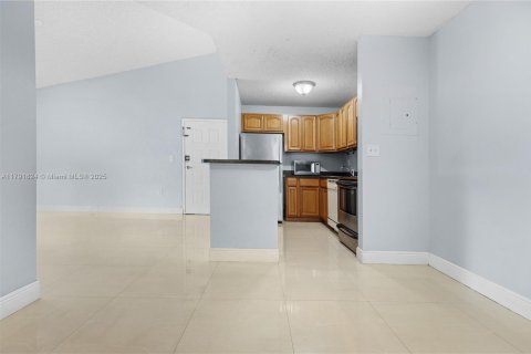 Copropriété à vendre à Miami, Floride: 2 chambres, 80.55 m2 № 1700422 - photo 12
