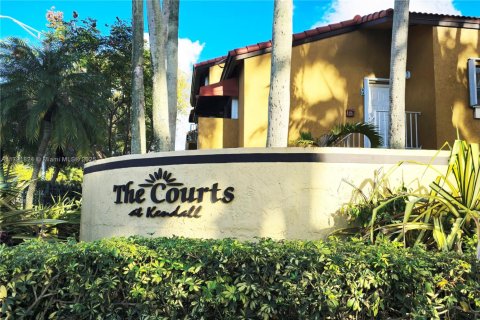 Copropriété à vendre à Miami, Floride: 2 chambres, 80.55 m2 № 1700422 - photo 4