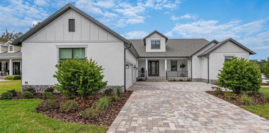 Casa en Brooksville, Florida 4 dormitorios, 289.76 m2 № 1855748