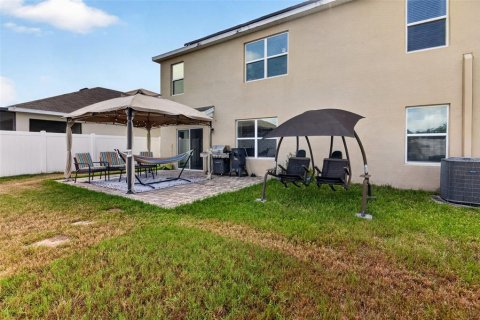 House in Zephyrhills, Florida 5 bedrooms, 239.22 sq.m. № 2199142 - photo 14