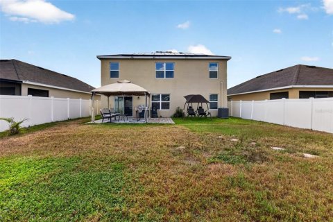 House in Zephyrhills, Florida 5 bedrooms, 239.22 sq.m. № 2199142 - photo 13