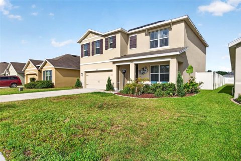 House in Zephyrhills, Florida 5 bedrooms, 239.22 sq.m. № 2199142