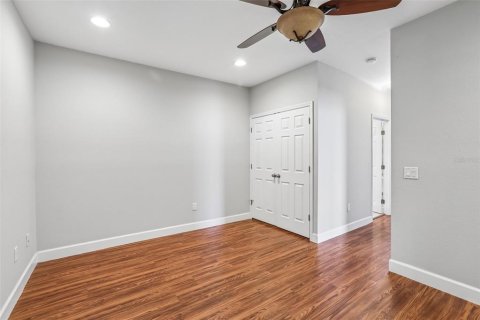 Touwnhouse à louer à Tampa, Floride: 3 chambres, 223.43 m2 № 2221005 - photo 23