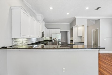 Touwnhouse à louer à Tampa, Floride: 3 chambres, 223.43 m2 № 2221005 - photo 13