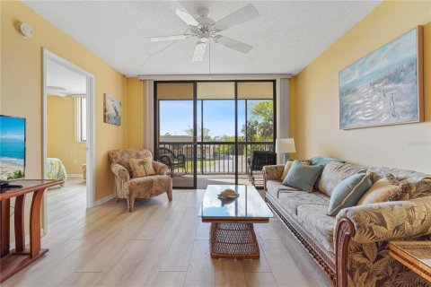 Condo in Port Charlotte, Florida, 2 bedrooms  № 1450004 - photo 6