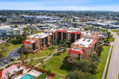 Condo in Port Charlotte, Florida, 2 bedrooms  № 1450004 - photo 25