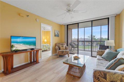Condo in Port Charlotte, Florida, 2 bedrooms  № 1450004 - photo 7