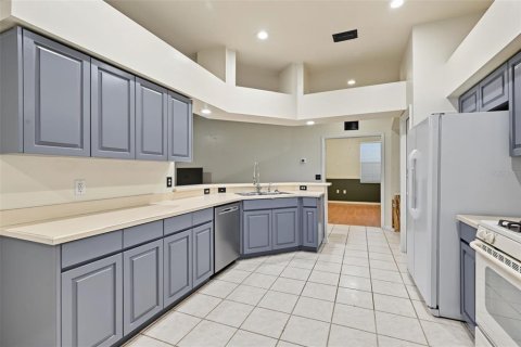 Casa en venta en Land O' Lakes, Florida, 3 dormitorios, 191.38 m2 № 2386033 - foto 16