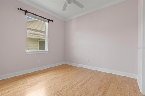 House in Tarpon Springs, Florida 3 bedrooms, 135.36 sq.m. № 1781171 - photo 24