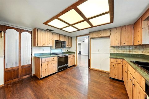 House in Altamonte Springs, Florida 3 bedrooms, 179.58 sq.m. № 1877380 - photo 9
