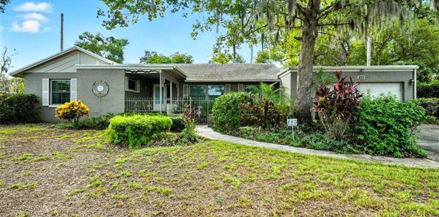 House in Altamonte Springs, Florida 3 bedrooms, 179.58 sq.m. № 1877380