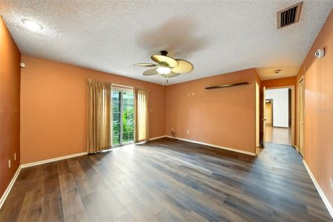 House in Altamonte Springs, Florida 3 bedrooms, 179.58 sq.m. № 1877380 - photo 14