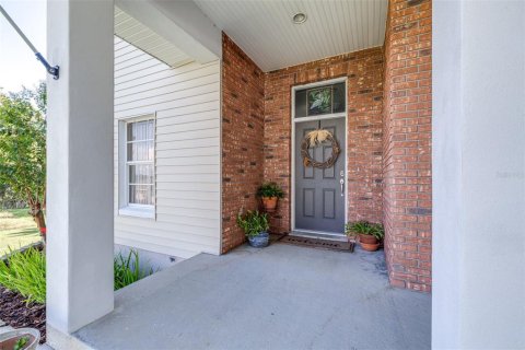 House in Winter Haven, Florida 5 bedrooms, 343.18 sq.m. № 2337318 - photo 15