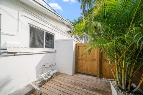 Propiedad comercial en alquiler en Cutler Bay, Florida, 1 dormitorio, 172.43 m2 № 1998551 - foto 16