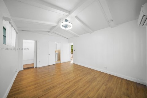 Propiedad comercial en alquiler en Cutler Bay, Florida, 1 dormitorio, 172.43 m2 № 1998551 - foto 11