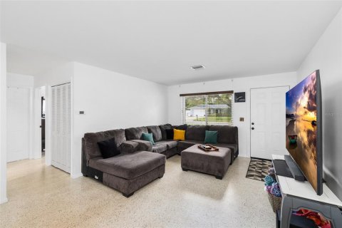 Villa ou maison à vendre à Clearwater, Floride: 2 chambres, 95.22 m2 № 2400974 - photo 6