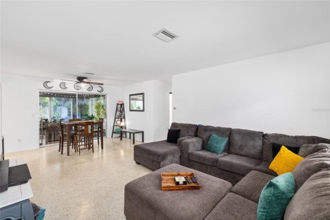 Villa ou maison à vendre à Clearwater, Floride: 2 chambres, 95.22 m2 № 2400974 - photo 8