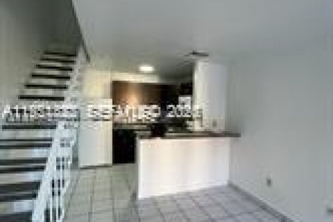 Condo in Miami, Florida, 1 bedroom  № 2009140