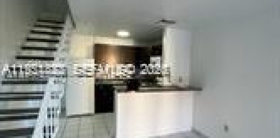 Condo in Miami, Florida, 1 bedroom  № 2009140