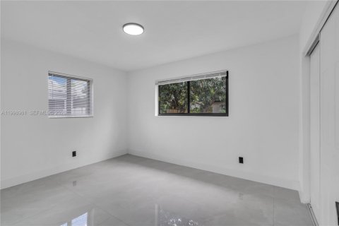 Купить виллу или дом в Майами-Гарденс, Флорида 3 спальни, 110.55м2, № 2060564 - фото 9