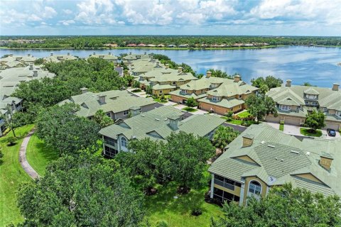 Condo in Lakewood Ranch, Florida, 3 bedrooms  № 1813808 - photo 3