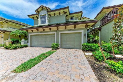 Condo in Lakewood Ranch, Florida, 3 bedrooms  № 1813808 - photo 2
