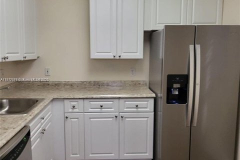 Copropriété à vendre à Cutler Bay, Floride: 2 chambres, 110.74 m2 № 1935907 - photo 5