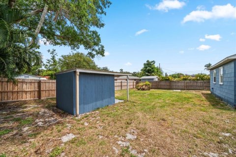 House in Largo, Florida 3 bedrooms, 110.37 sq.m. № 1679774 - photo 29