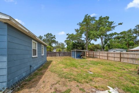 House in Largo, Florida 3 bedrooms, 110.37 sq.m. № 1679774 - photo 26